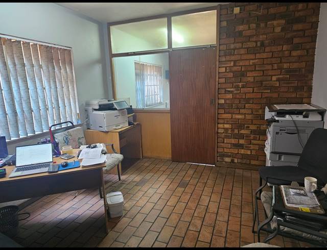 640M² WAREHOUSE TO LET IN BRAKPAN NORTH